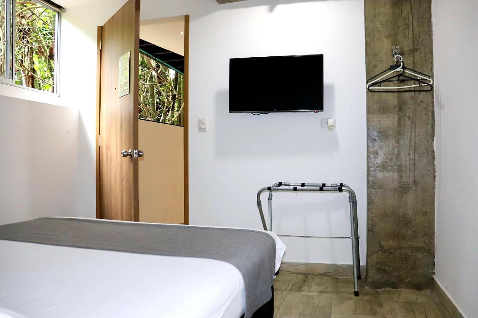 Carriqui Underground Hotel Pereira Exterior photo